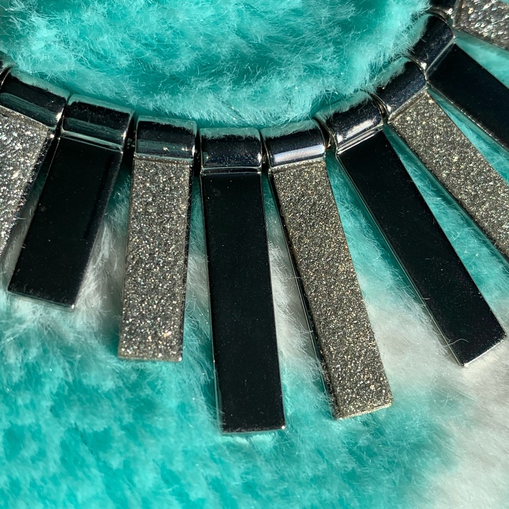 Adjustable silver necklace - Picture 3 of 4